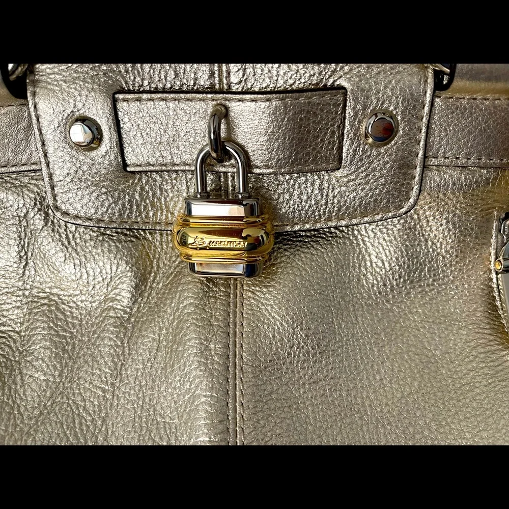 B Makowsky gold tone purse - Picture 8 of 8